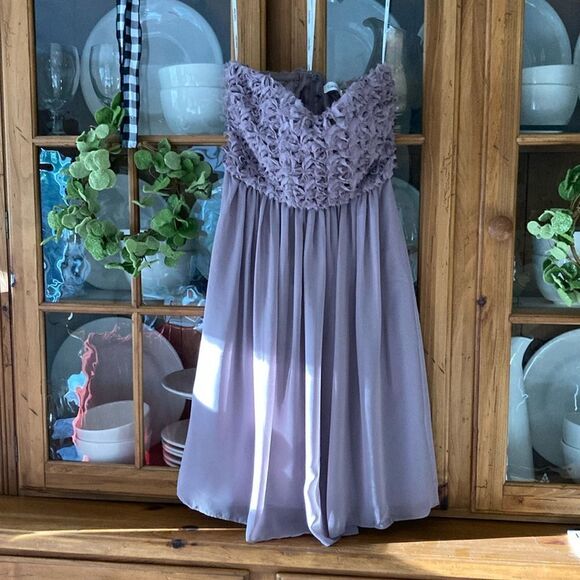 Calvin Klein Dresses & Skirts - Calvin Klein Strapless Sweetheart Neckline Lined Mauve Dress Size 2 New